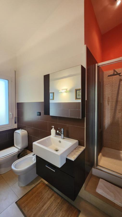 Sea'S Chalet Fontane Bianche Luaran gambar