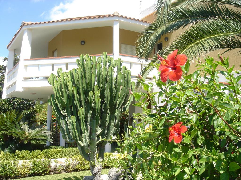 Sea'S Chalet Fontane Bianche Bilik gambar